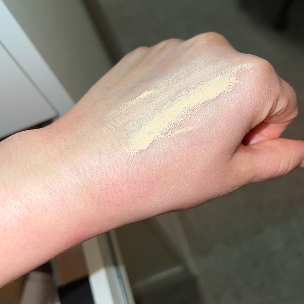 Be A Bombshell Foundation - Picture 3 of 4
